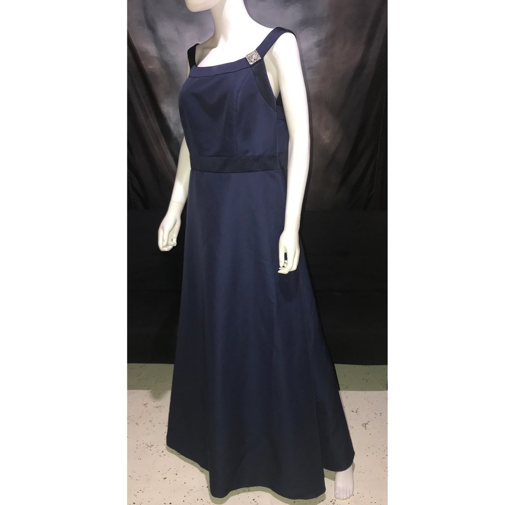 DAVID’S BRIDAL Navy Satin Prom Dress